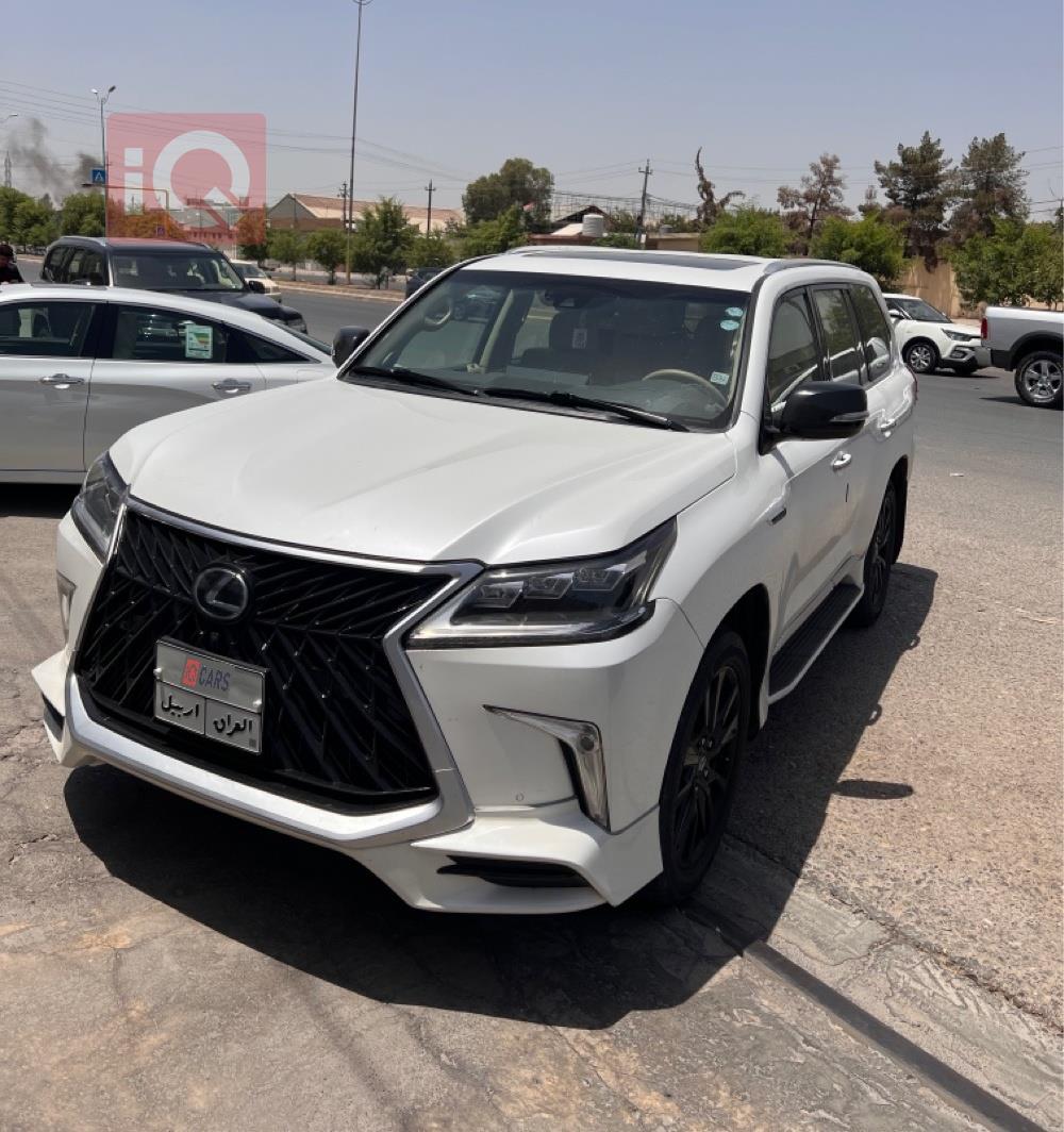 Lexus LX